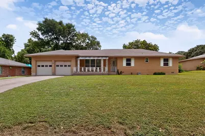504 Rickey Canyon Avenue, DeSoto, TX 75115 - Photo 2