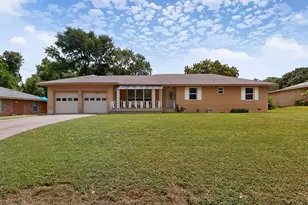 504 Rickey Canyon Ave, DeSoto, TX 75115 - Photo 2