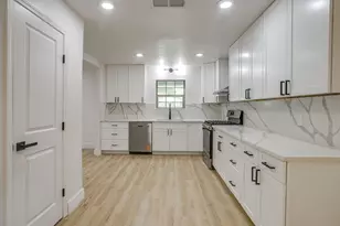 2601 Briarwood Dr, Plano, TX 75074 - Photo 14