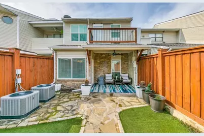524 Josephine Street, Dallas, TX 75246 - Photo 2