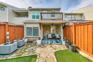 524 Josephine St, Dallas, TX 75246 - Photo 2