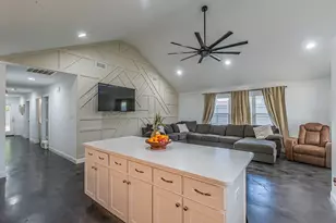 4362 Green Acres Cir, Arlington, TX 76017 - Photo 14