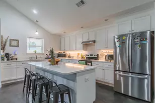 4362 Green Acres Cir, Arlington, TX 76017 - Photo 12
