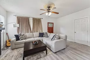 4602 Junius St, Dallas, TX 75246 - Photo 4