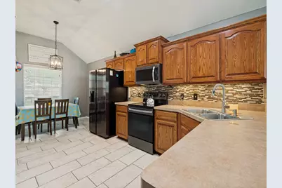 1655 Wildflower Drive, Waxahachie, TX 75165 - Photo 4