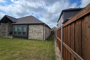 1917 Cotton Creek Pass, McKinney, TX 75071 - Photo 4