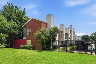 7126 Holly Hill Dr, Dallas, TX 75231 - Photo 16