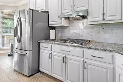 1112 Bentwater Parkway, Grand Prairie, TX 75104 - Photo 14