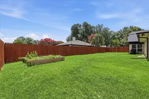 1513 Chisolm Trail, Lewisville, TX 75077 - Photo 28