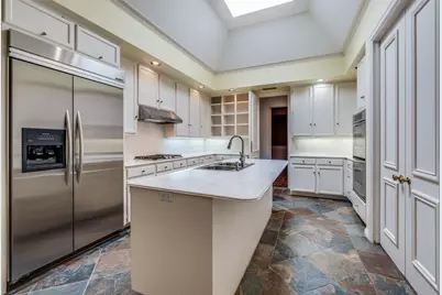 34 Stonecourt Circle, Dallas, TX 75225 - Photo 6