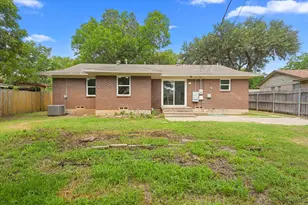 826 Harbor Dr, Lewisville, TX 75057 - Photo 24
