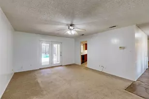 4501 Trowbridge Dr, Arlington, TX 76013 - Photo 24