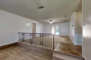 4501 Trowbridge Dr, Arlington, TX 76013 - Photo 6