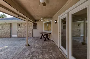4501 Trowbridge Dr, Arlington, TX 76013 - Photo 32
