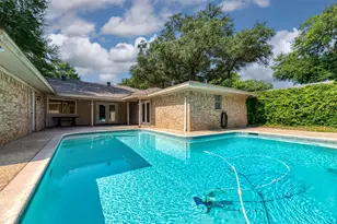 4501 Trowbridge Dr, Arlington, TX 76013 - Photo 34
