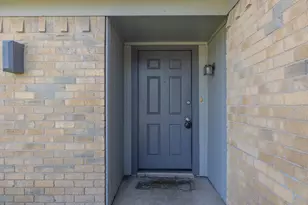 1128 Georgian Rd E, Saginaw, TX 76179 - Photo 4