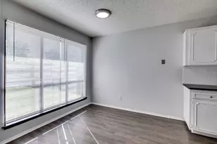 1128 Georgian Rd E, Saginaw, TX 76179 - Photo 12
