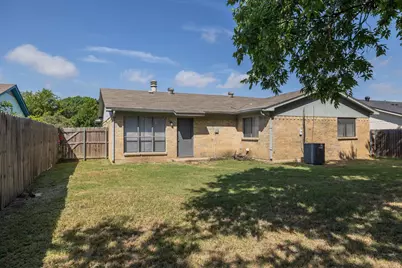 1128 E Georgian Road, Saginaw, TX 76179 - Photo 28