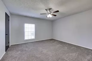 1128 Georgian Rd E, Saginaw, TX 76179 - Photo 18