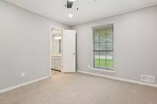 9628 Heatherdale Dr, Dallas, TX 75243 - Photo 8