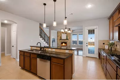 5700 Waterford Lane, McKinney, TX 75071 - Photo 8