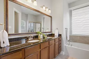 5700 Waterford Ln, McKinney, TX 75071 - Photo 16