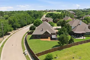 5700 Waterford Ln, McKinney, TX 75071 - Photo 6