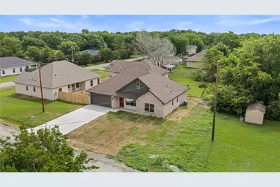 106 N Lackey Street, Tom Bean, TX 75489 - Photo 26