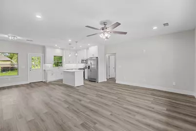 106 N Lackey Street, Tom Bean, TX 75489 - Photo 4
