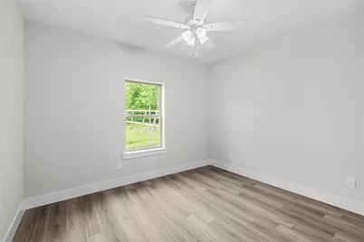 106 N Lackey Street, Tom Bean, TX 75489 - Photo 16