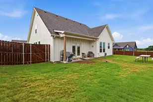 423 Red Bud Ln, Tolar, TX 76476 - Photo 28
