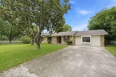 108 Loraine Street, Pottsboro, TX 75076 - Photo 2