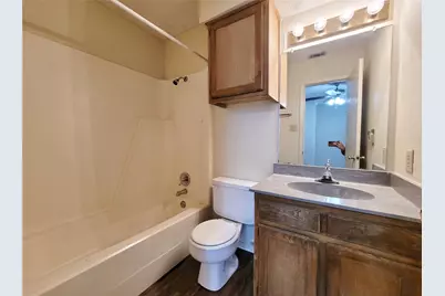 929 W Hickory Street #A8, Denton, TX 76201 - Photo 14