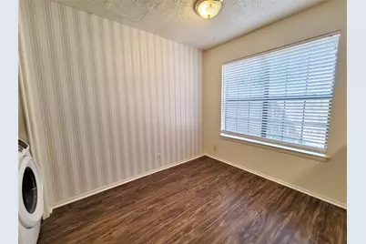929 W Hickory Street #A8, Denton, TX 76201 - Photo 8