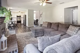 6700 Megan Ln, North Richland Hills, TX 76182 - Photo 10