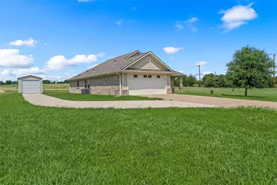 637 Hoffmeyer Lane, Robinson, TX 76706 - Photo 2
