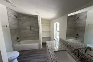 605 N Pine St, Roanoke, TX 76262 - Photo 8