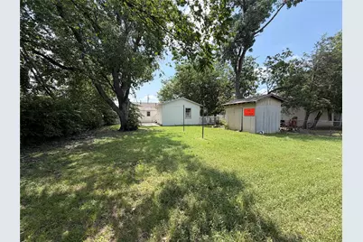 605 N Pine Street, Roanoke, TX 76262 - Photo 16