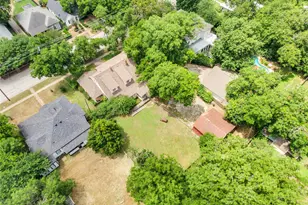 615 E Franklin St, Hillsboro, TX 76645 - Photo 36