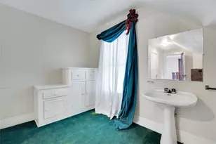 615 E Franklin St, Hillsboro, TX 76645 - Photo 26