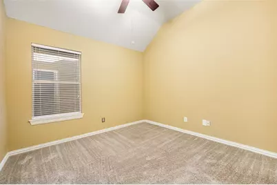 520 Chateau Court, Denton, TX 76209 - Photo 20