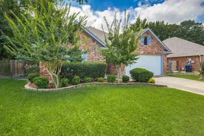 520 Chateau Court, Denton, TX 76209 - Photo 2