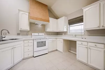 520 Chateau Court, Denton, TX 76209 - Photo 14