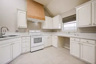 520 Chateau Ct, Denton, TX 76209 - Photo 14