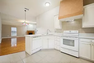 520 Chateau Ct, Denton, TX 76209 - Photo 12