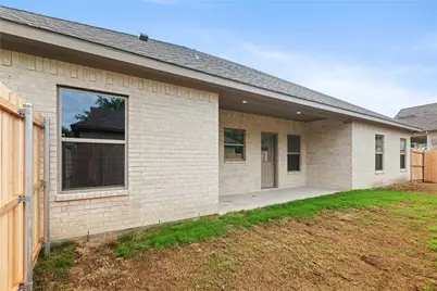 209 W Bonham Street, Tom Bean, TX 75489 - Photo 24