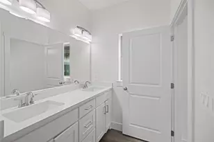 209 W Bonham St, Tom Bean, TX 75489 - Photo 16