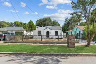 1406 Mentor, Dallas, TX 75216 - Photo 1