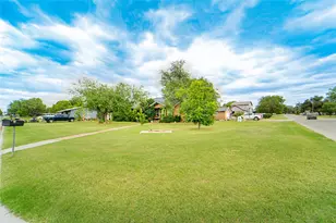 1211 W Hullum St, Breckenridge, TX 76424 - Photo 26