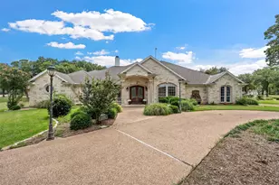 1340 Autumn Oaks Cir, China Spring, TX 76633 - Photo 2